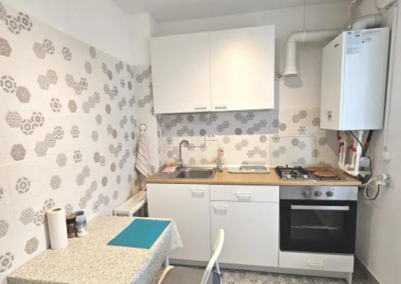 Garsoniera Popesti Leordeni Zona de case. Parcare. - 4