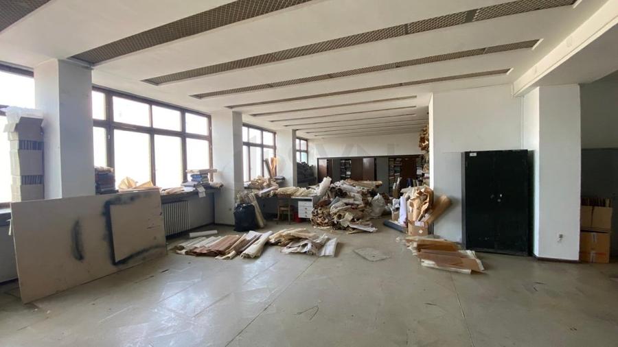 REC3001020 Cladire de birouri Armeneasca de vanzare - 5