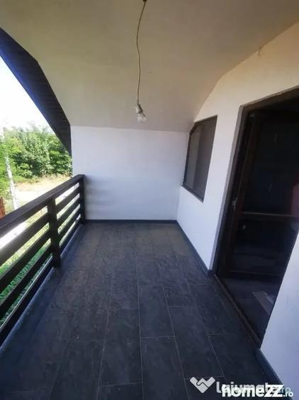 Casă cu 4 camere cu Teren 515 Mp în Braniștea