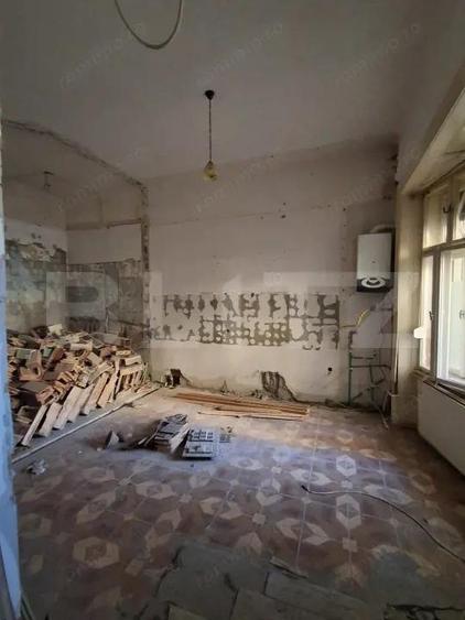 Spa?iu comercial 160 mp + terasa 40 mp, langa Pia?a Sfatului Centrul Istoric - 4