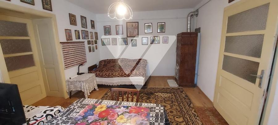 Casa individuala din 2 corpuri 6 camere 2 bai teren 2109 mp Rusi Sibiu - 2