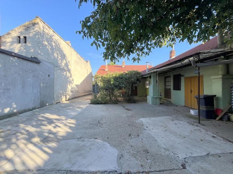 Casă de vânzare în Ronat – comision 0% - 18