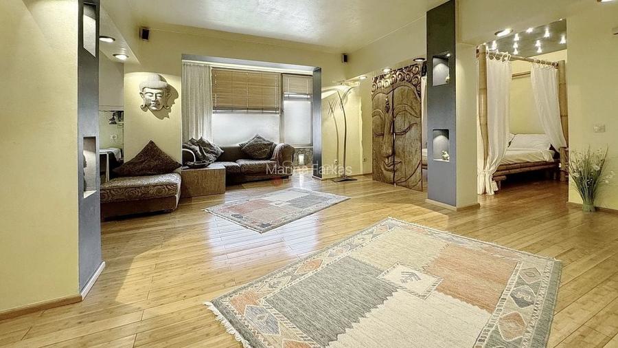 Apartament cu 2 camere semidecomandat, mobilat în Centrul Istoric Apartament cu 2 camere semidecomandat, mobilat în Centrul Istoric
