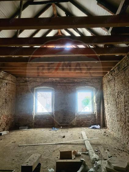 Casa de vanzare in Dumbraveni, str. Horea - 3