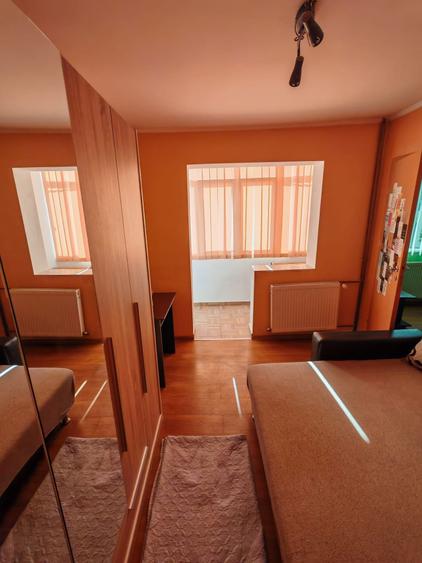 Inchiriez ap 2 camere, amenajat modern , etaj intermediar, langa Piata Doina - 6
