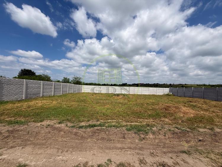 Teren Construcții intravilan de 472 mp, în Malu Mare