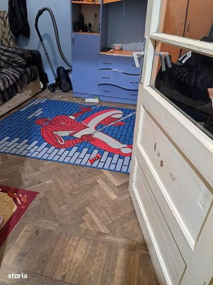 Apartament la casa cu 2 camere, bucatarie, baie, pe str. Primariei - 6