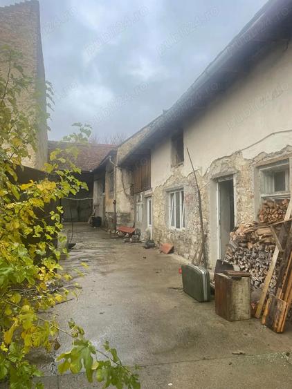 Casa 3 camere, anexe, Ilidia jud. Caras Severin - 9