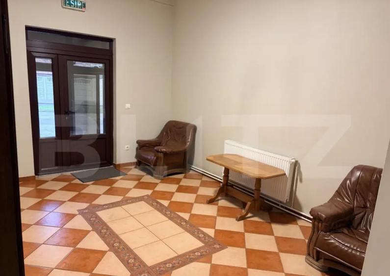 Spa?ii comerciale in cladire de birouri central - 7