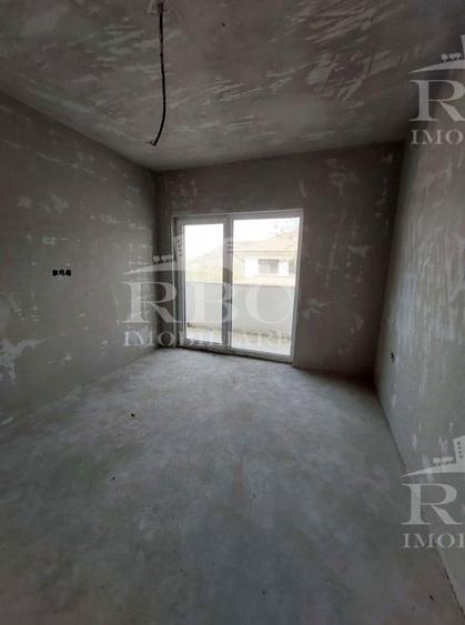 Case noi cu teren in Chinteni - 13