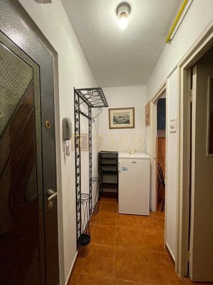 1 Camera ultracentral, in zona Medicina - 4