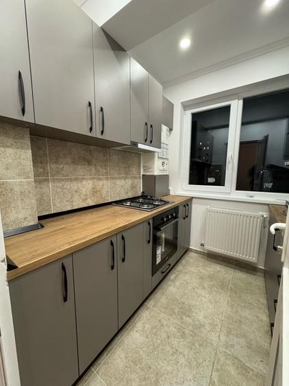 Inchiriez garsoniera mobilata, dispune de suficiente spatii - 2