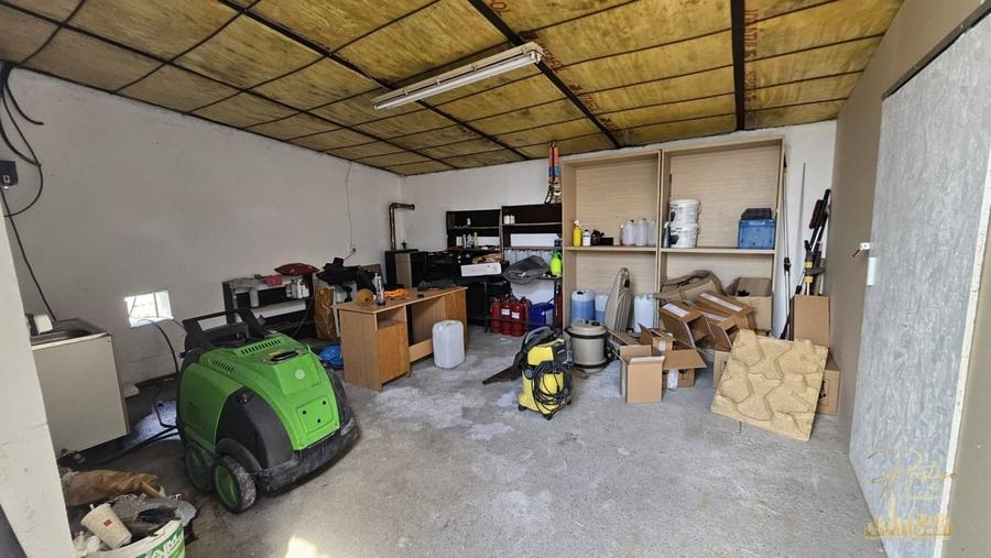 Proprietate industriala renovata | 2 hale de vanzare in zona Seleus - 10