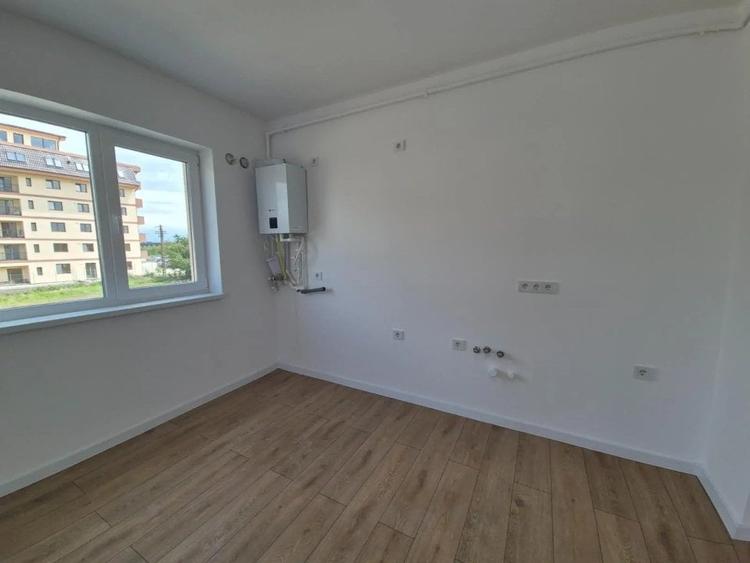 Apartament de vanzare, cu 3 camere, 70 mp, zona Ansamblul Vest Residence - 13