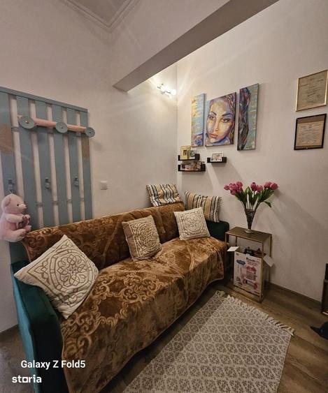 Casă cu 4 camere cu Teren 240 Mp în Central