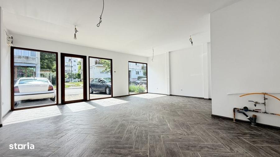 Spațiu comercial, de 36 mp, în Central