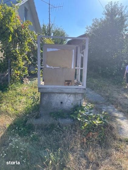 casa + curte de vanzare - 1