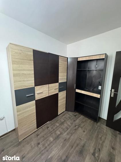 Apartament cu 3 camere, mobilat în Podu Roș