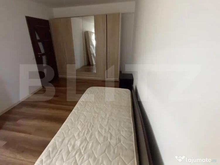 Apartament mobilat, 3 camere, 63 mp, curte 49 mp, parcare, c - 2