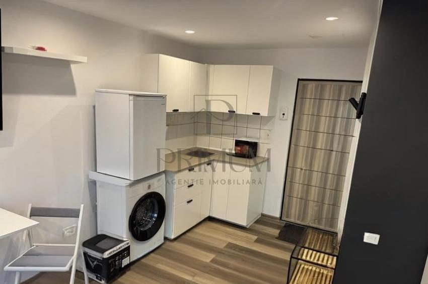 Garsoniera Spatioasa - Semidecomandat - Mobilată și Utilata - Zona Buz - 1