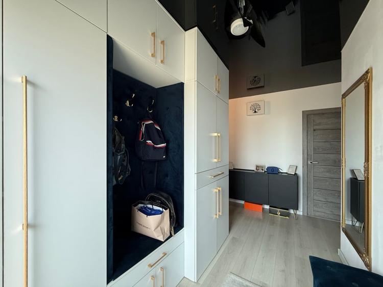 Mamaia-Sat, Vila modernă, mobilata si utilata complet, 15 camere - 12