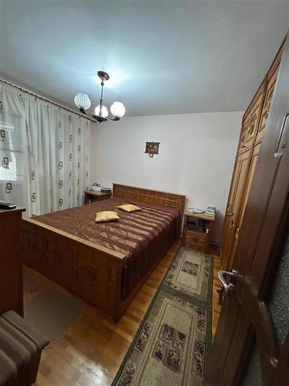 Apartament cu 2 camere de vanzare, 57mp, zona centrala, Piata Moldovei, Directia - 7