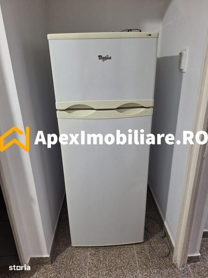 Garsonieră decomandată în Tei