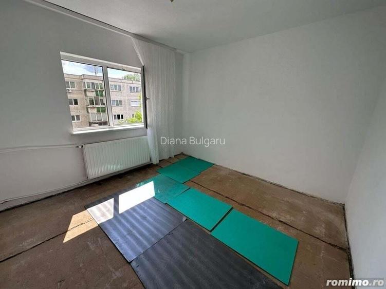 2 camere. Decomandat. Disponibil IMEDIAT