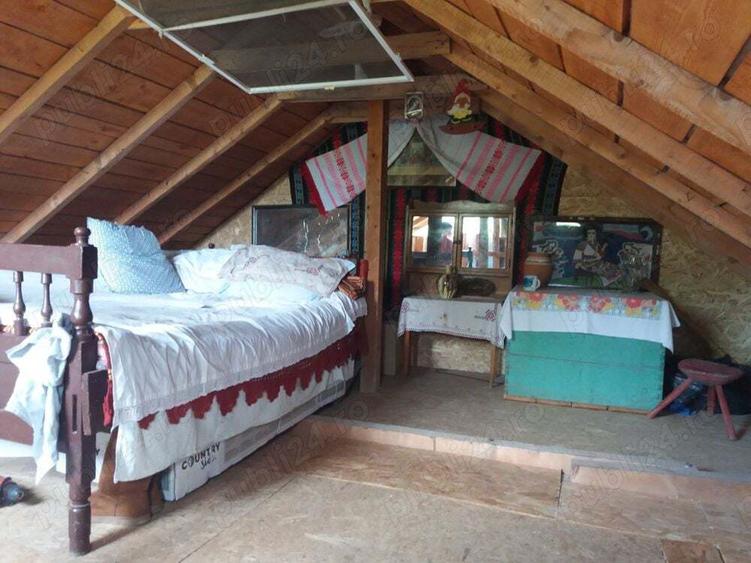 Vand casa noua de vacanta cu o camera plus mansarda - 1