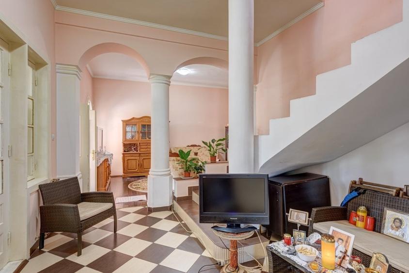 Vila de vanzare, Brancoveanu, Parc Tineretului, cu teren mare COMISION 0% - 22