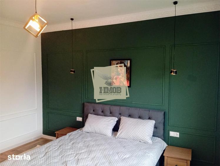 Casă cu 5 camere cu Teren 800 Mp în Sadu