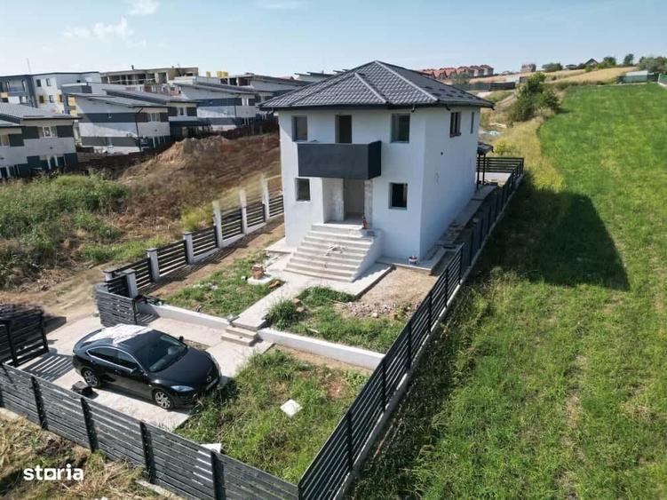 Casă cu 4 camere cu Teren 400 Mp în Rediu