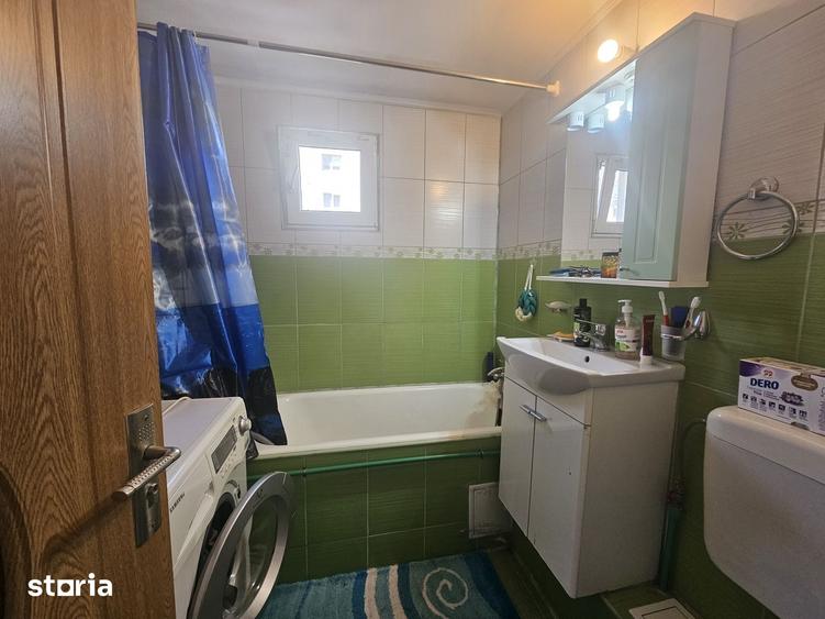 Apartament cu 3 camere în Rahova
