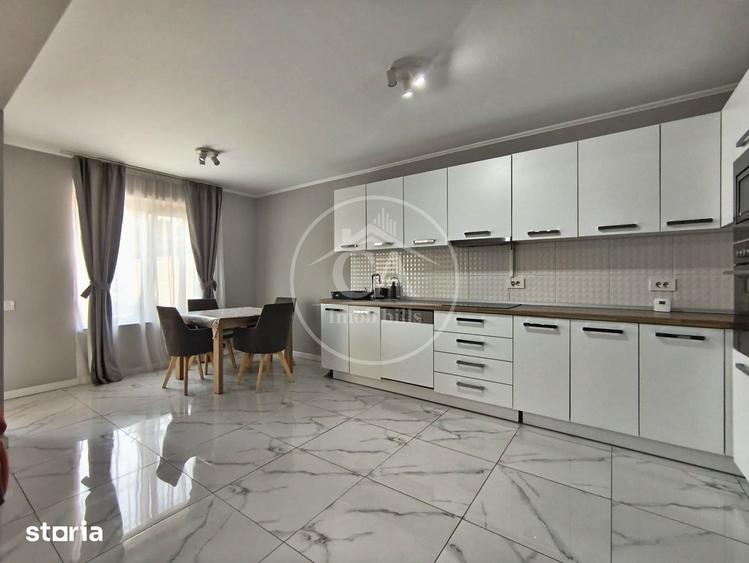 Casă cu 4 camere decomandat cu Teren 300 Mp în Central