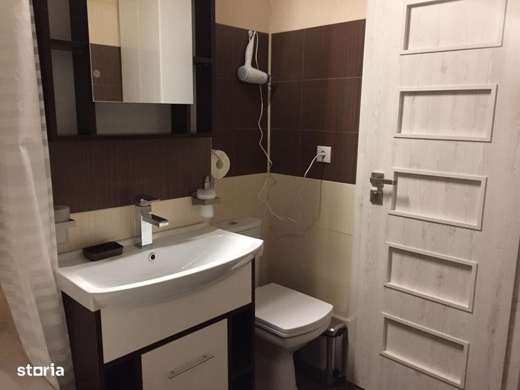 Apartament cu 3 camere decomandat în Răcădău
