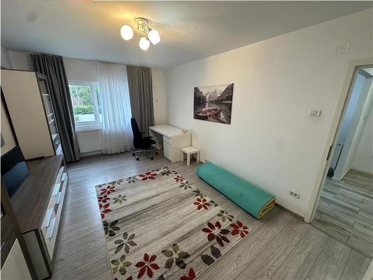 Apartament cu 2 camere decomandat, mobilat în Lipovei