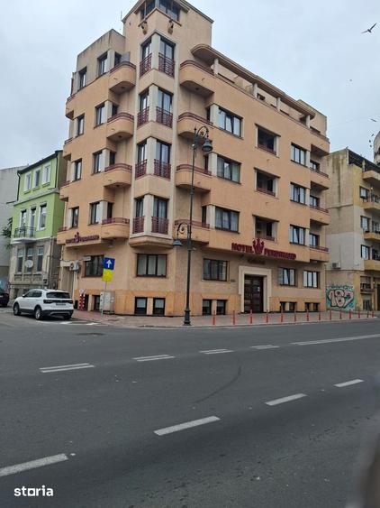 Spațiu comercial, de 28 mp, în Central