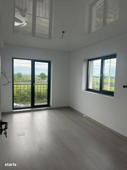 Casă cu 3 camere în Dumitrana