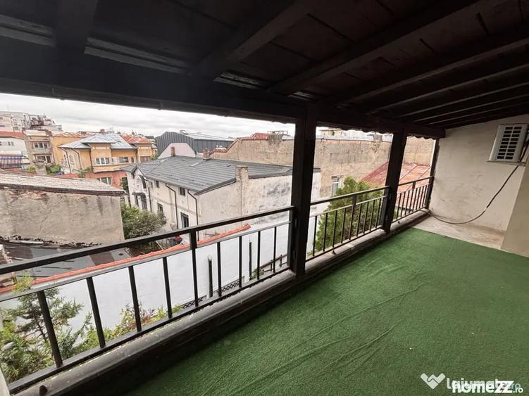 Casă cu 5 camere cu Teren 300 Mp în Calea Călărașilor