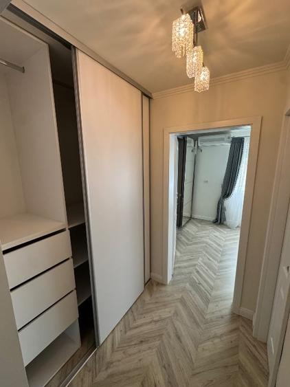 Apartament cu 2 camere semidecomandat, mobilat în Take Ionescu