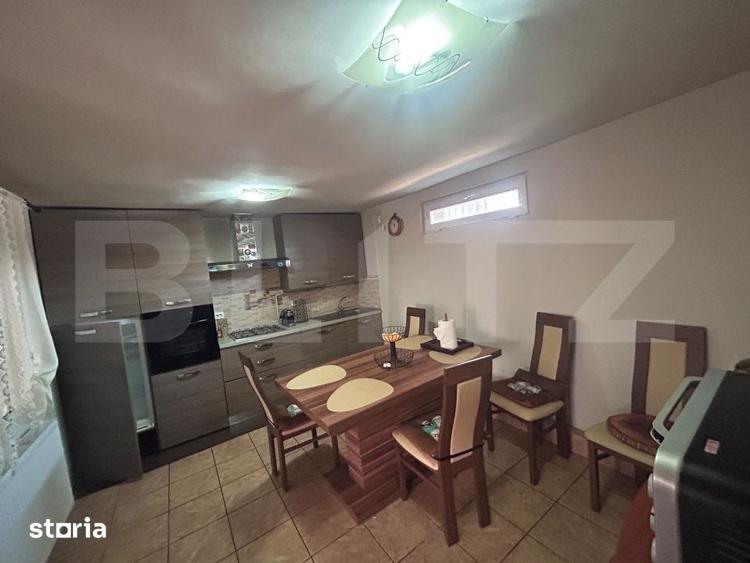 Casă cu 5 camere cu Teren 390 Mp în Podari