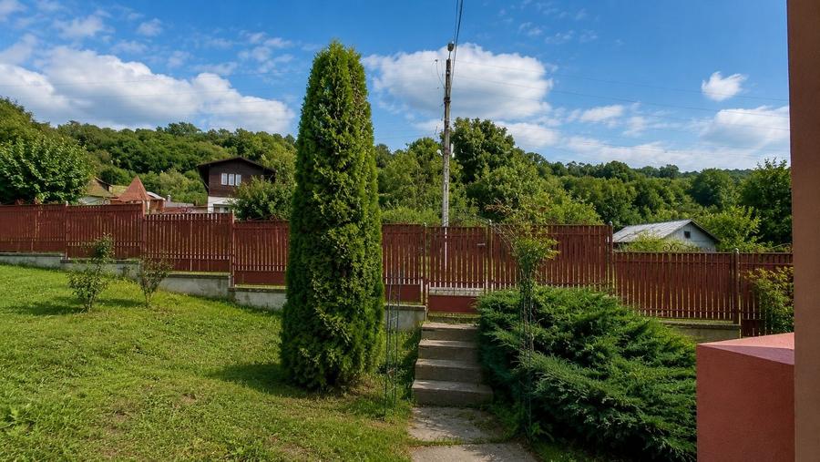 Casă cu 4 camere în Provița de Sus