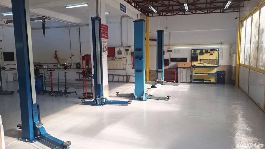 Spațiu comercial, de 200 mp, în Central