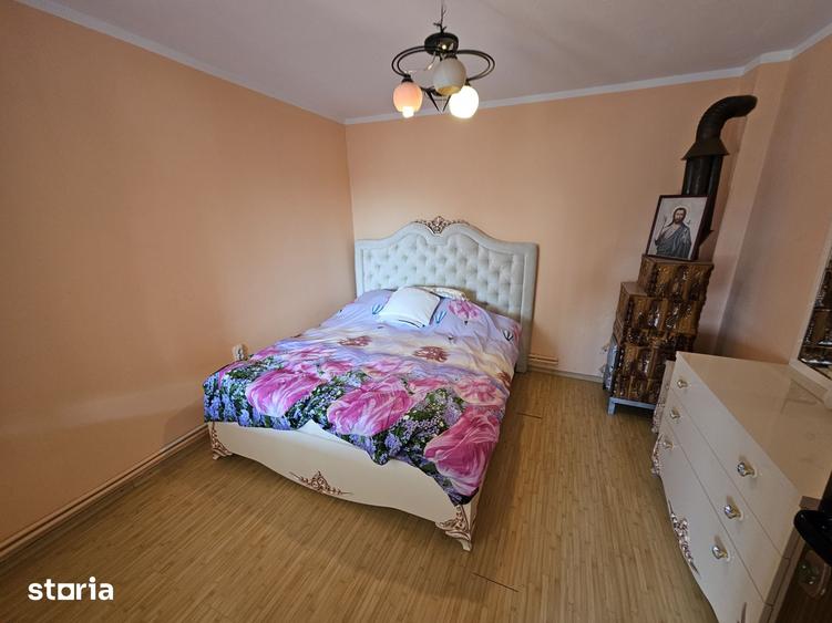 Casă cu 3 camere cu Teren 389 Mp în Ștefănești