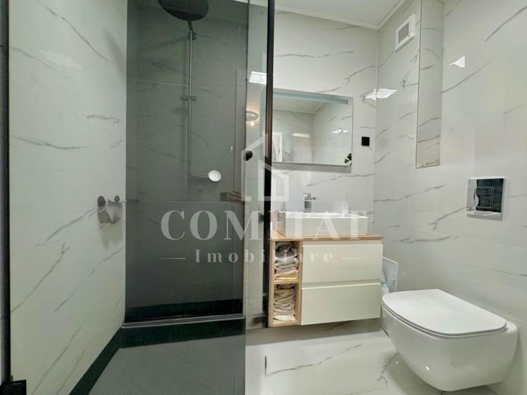 Apartament cu 3 camere semidecomandat, mobilat în Europa