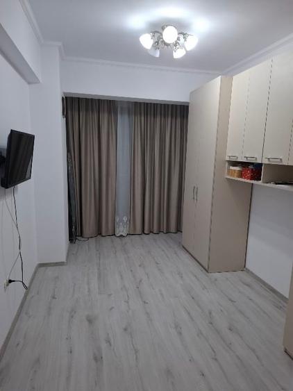 INCHIRIEZ APARTAMENT LUX - 3