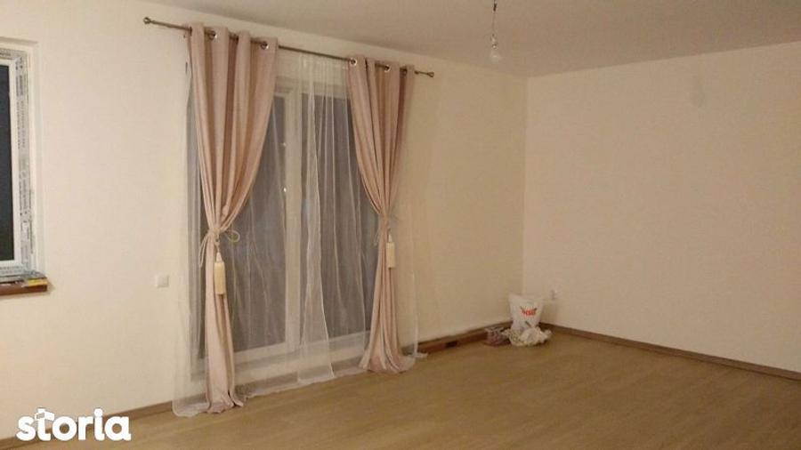 Inchiriez apartament 50 mp (2 camere) - Sub Cetate - 1
