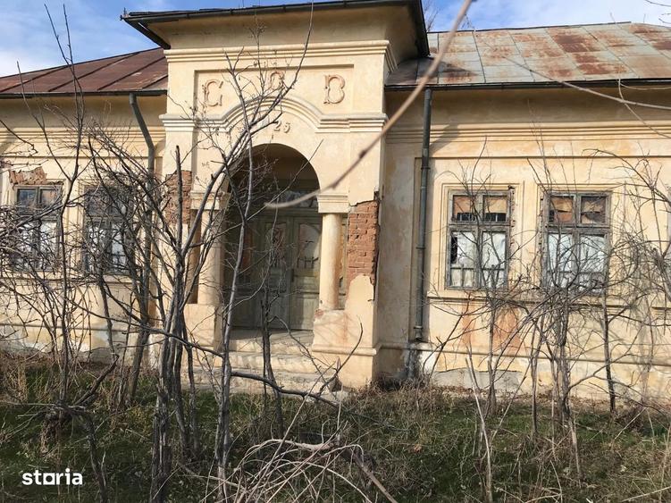 Casa 152 mp si teren 949 mp - 1