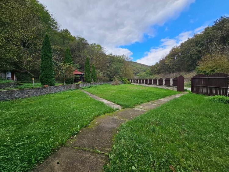 Vila Exclusivista Vetel,valea Caoiului - 13
