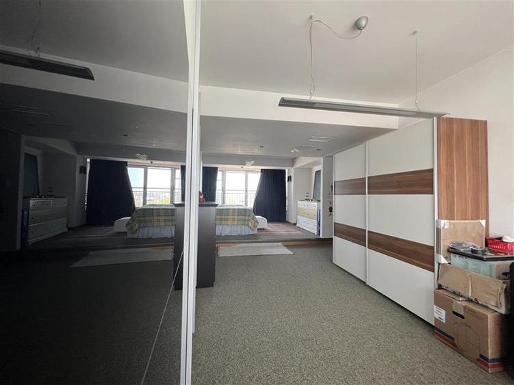 Oferta inchiriere penthouse zona Armeneasca / Strada Toamnei - 39